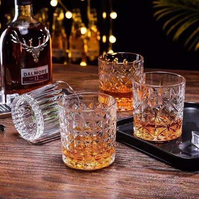 300ml 용량의 위스키 테킬라 컵과 맥스 다이아몬드 유리 용품