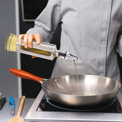 500ml 용량 은 스테인리스 스틸 올리브 오일 분배기 붓 스프울과 유리 병